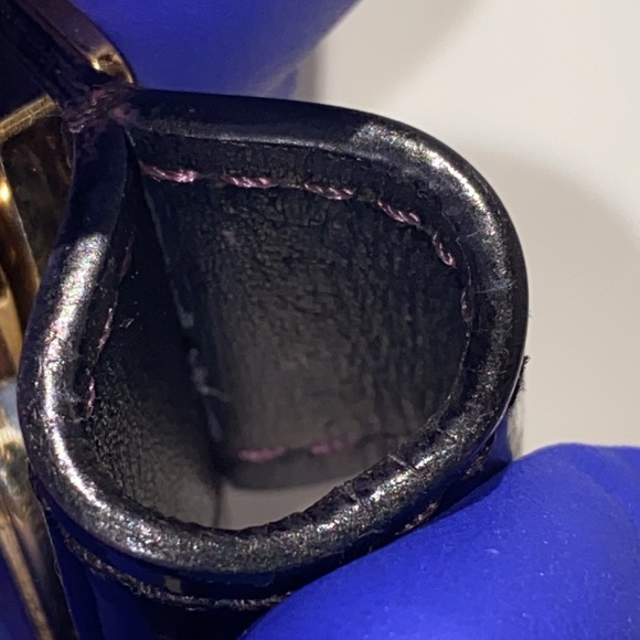 Authentic Louis Vuitton Key Chain/ Holder Vernis Black Enameled Leather Unisex - Picture 4 of 12